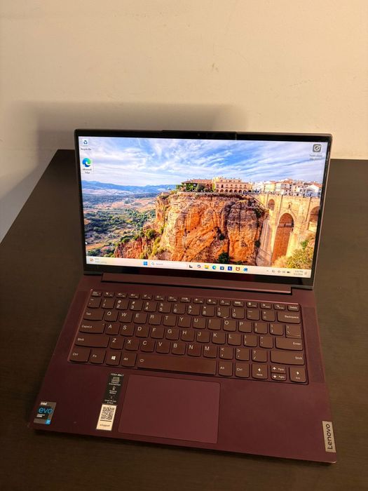 Laptop Lenovo YOGA Slim 7 14ITL05 / 16GB RAM / 512GB SSD / i7