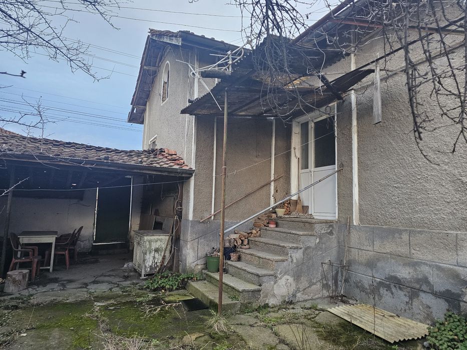 Продава се Къща в Казанлък - 90 кв.м за 122 €/кв.м - Снимка #3