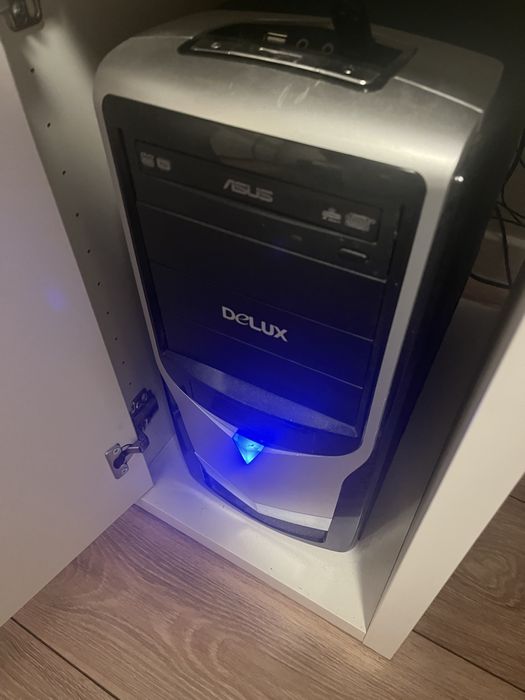 Настолен компютър