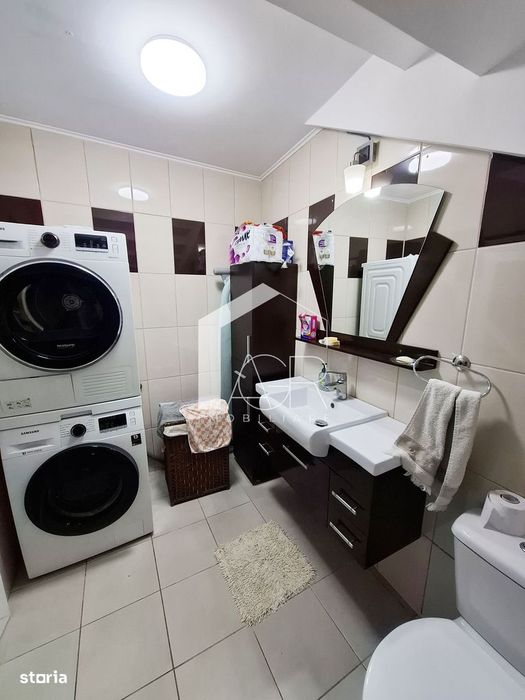 Casa P+M, cu 5 camere, zona Central