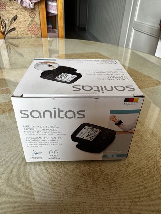 Апарат за измерване на кръвното налягане.
