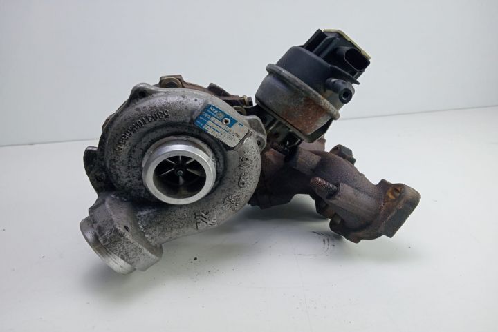 Turbina Turbo Turbosuflanta 2.0 tdi 03L1457020 Audi A4 B8/8K