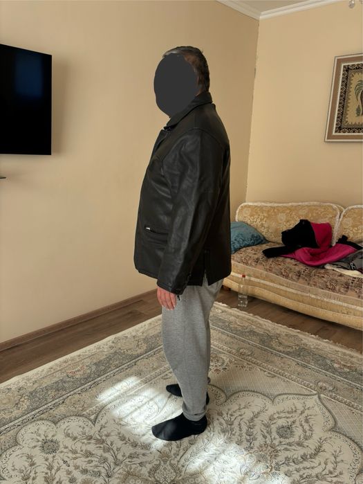 Продам мужскую куртку