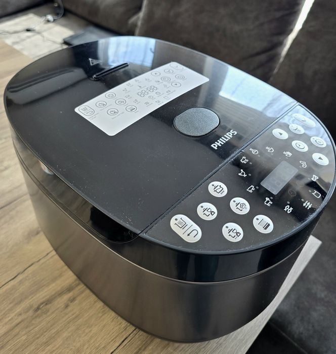 Чисто нов мултикукър Philips