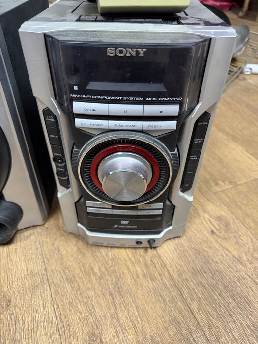 Музыкальный центр Sony