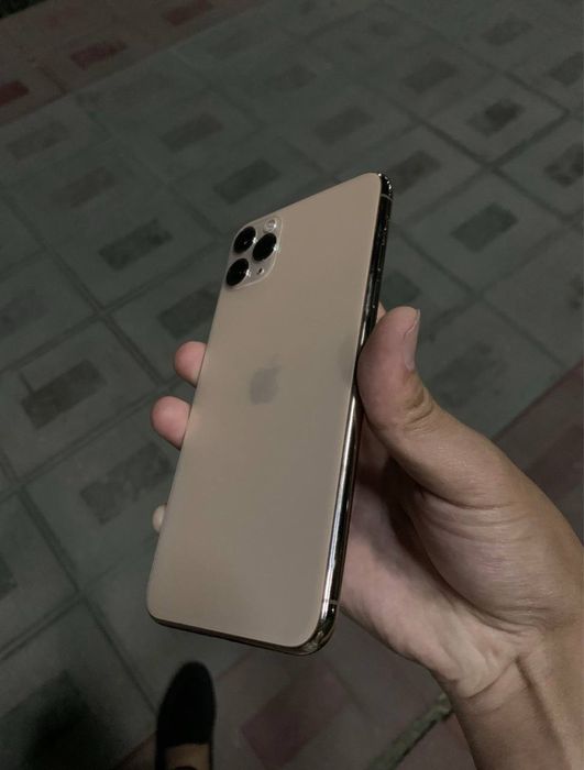 Iphone 11 pro max 256 89% gold