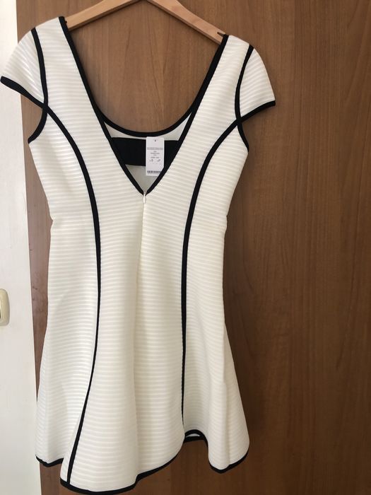 Официална рокля Bebe