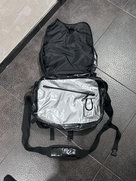 Водоустойчива чанта за лаптоп кожена RACER Swissmade 100% waterproof