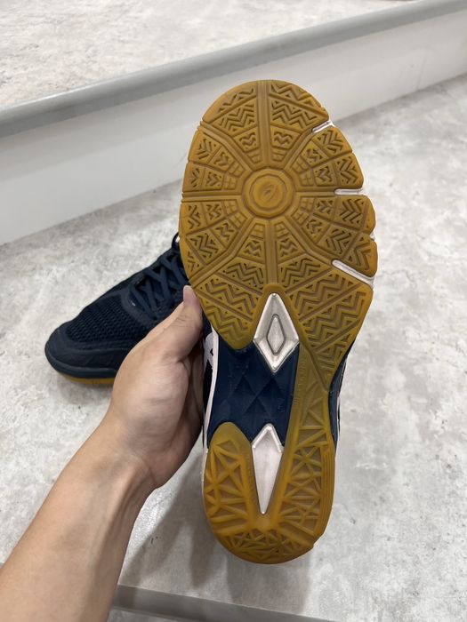 Кроссовки asics настольный теннис