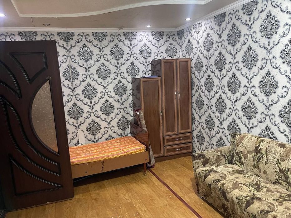 Тегераф 1х комната 2 этаж 200$