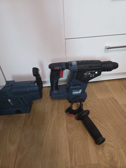 Bosch gbh 18v 24 + sistem aspirare praf GDE