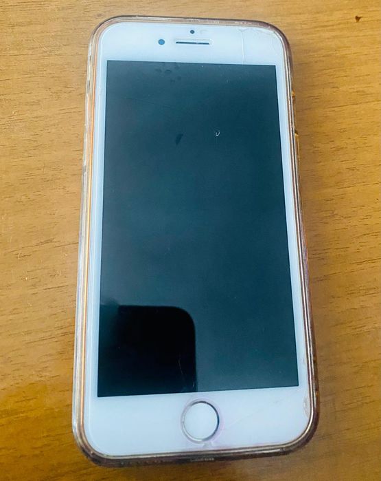 Срочно продам iphone 8