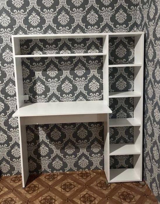 Компьютерный (учебный) стол