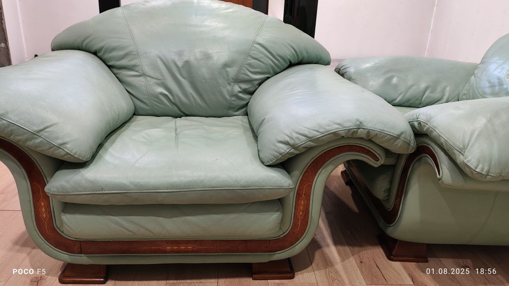 Набор мягкой мебели кожа