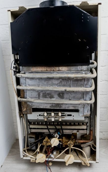 Газовая колонка настенная Б/У