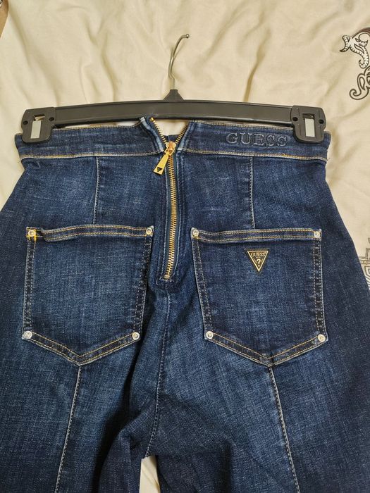 Дамски дънки GUESS РАЗМЕР 27
