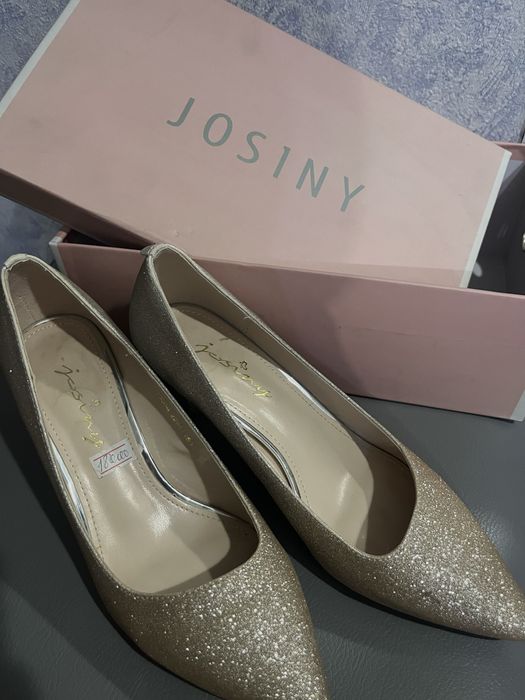 продам туфли josiny