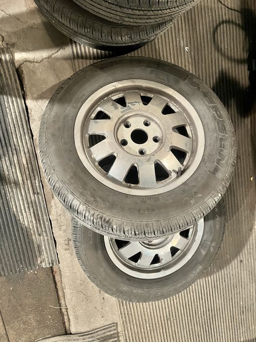 Продам диски с резиной R15