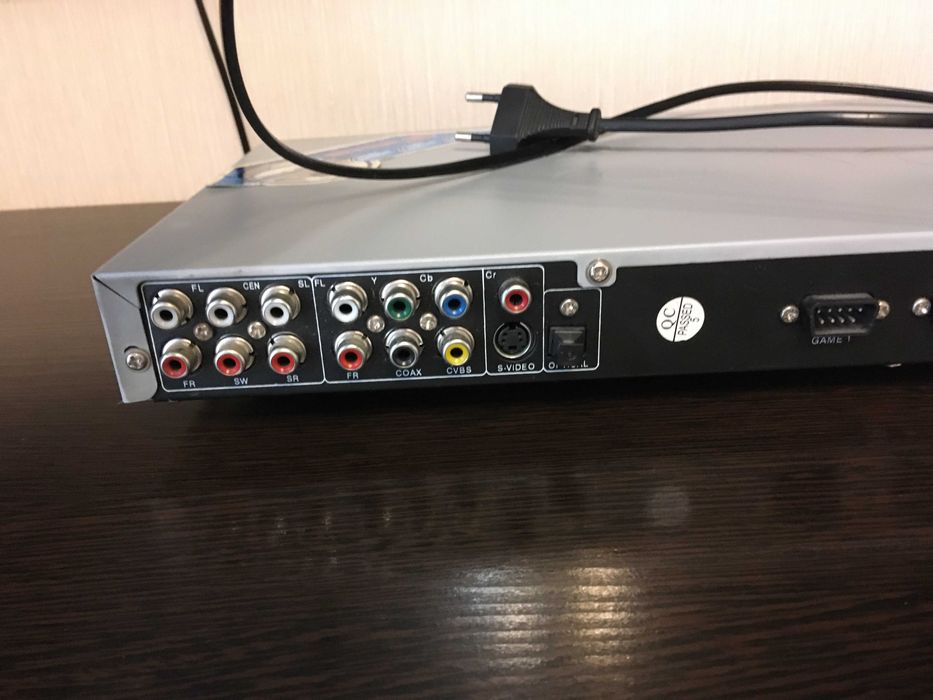 DVD  плеер от LG