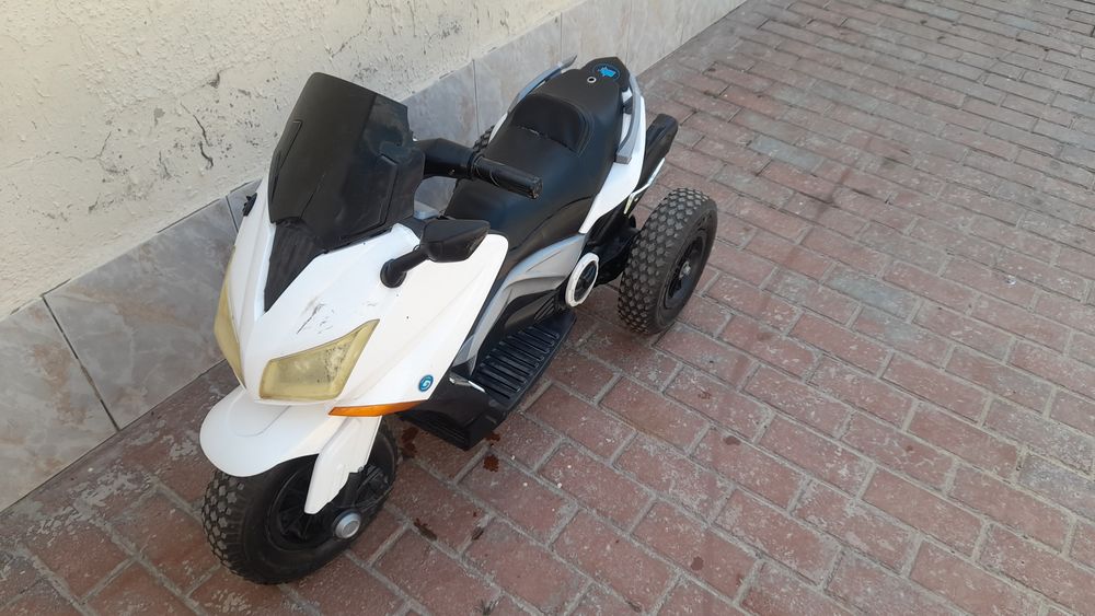 Matasikl elektroni
