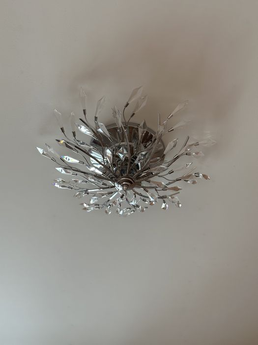 Продам люстру хрустальную, состояние хорошее