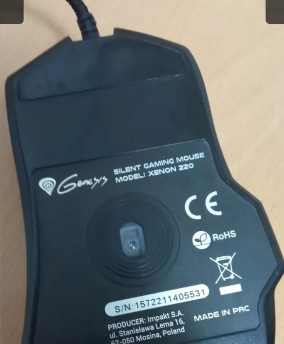 Vand Mouse Gaming Genesis Xenon 220 cu fir mufa USB si Iluminare RGB.