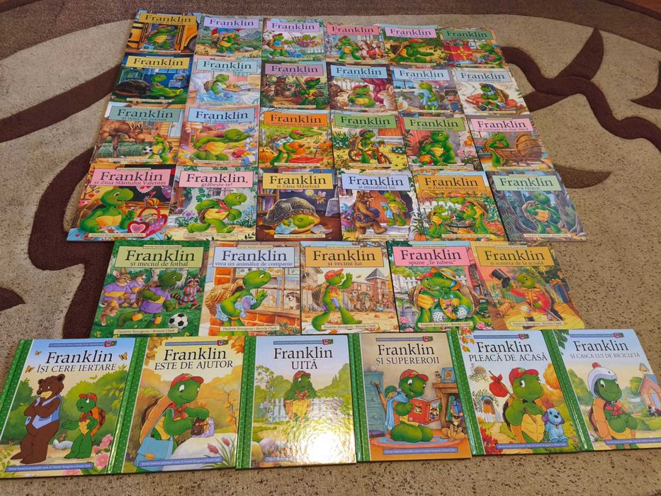 Vând colecția Franklin (29 de cărți) + seria Franklin TV (6 cărți)