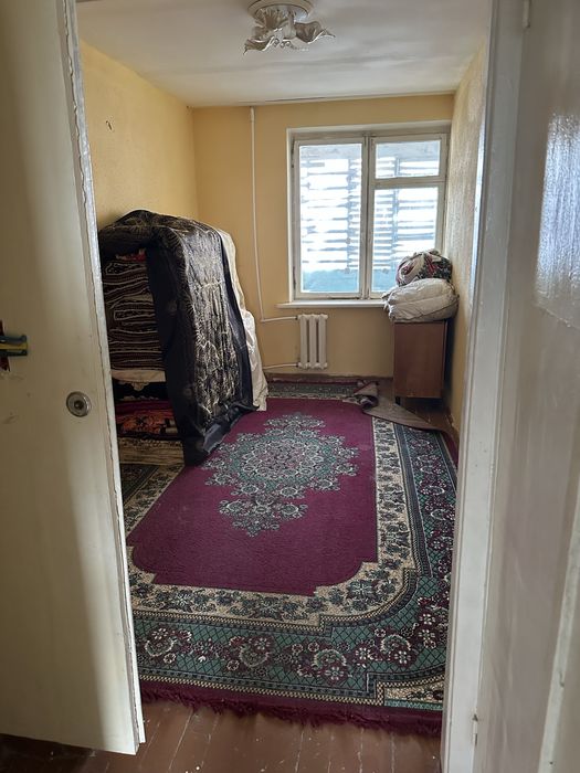 Срочно продаётся 2 х комнатная квартира.