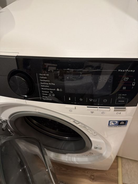 Пералня дъс сушилня AEG Series 9000 10/6kg - Термопомпа