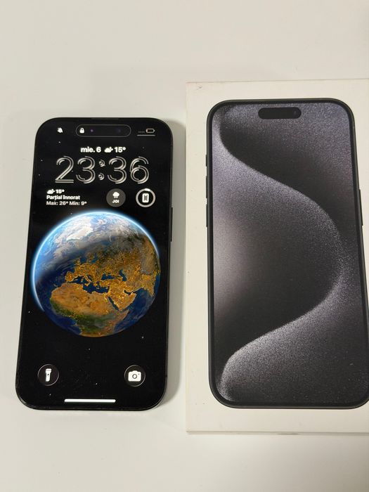 Vand Iphone 15 pro negru
