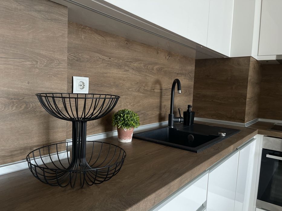 Дава се под наем Двустаен апартамент в Пловдив, Кършияка - 70 кв.м за 484.5 € - Снимка #2