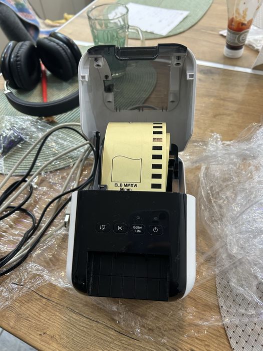 Професионален етикетен принтер