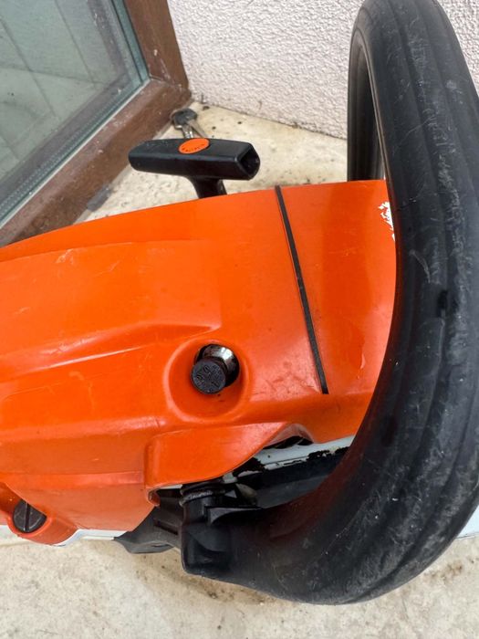 Бензинова резачка щил мс 261c  stihl