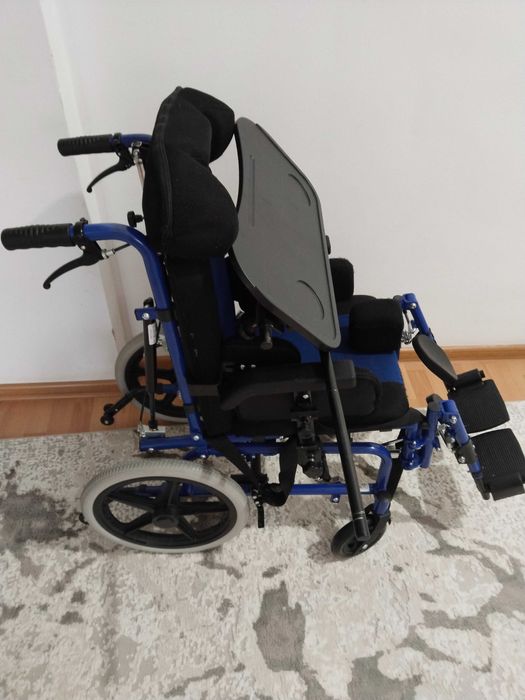 Инвалидная коляска подростковая