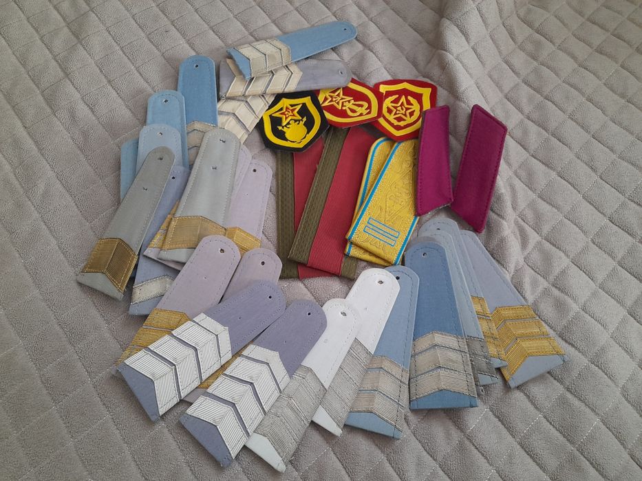 Погоны, петлицы,  шевроны ссср