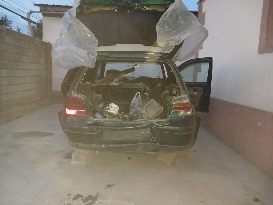Volkswagen Гольф 4 1.6
