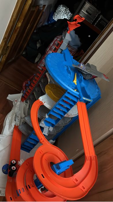 Hot Wheels Super Ultimate Garage (Супергараж)