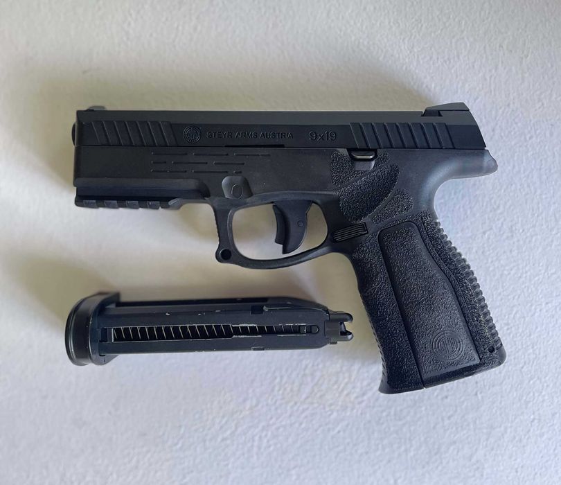Pistol Airsoft Steyr L9-A2 6mm CO2/Gas