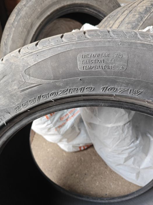 Продам Шины 255/50/19