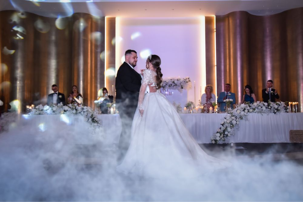 Vand rochie de mireasa