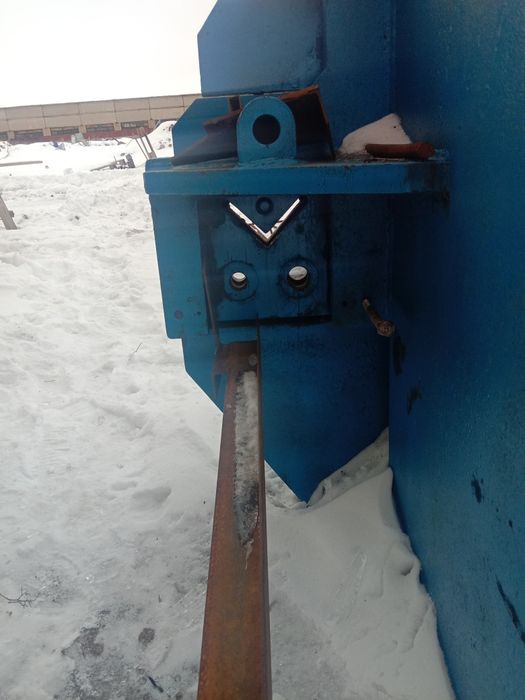 Гильотина электромеханическая