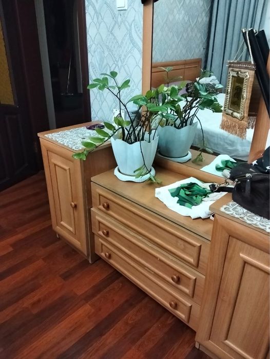 Спальный гарнитур продается
