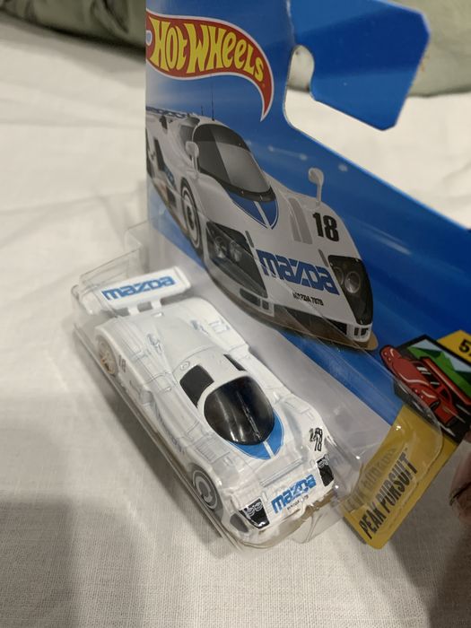 Hot wheels mazda 787B