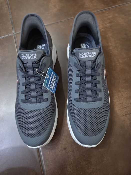 Мъжки маратонки Skechers GoWalk  49 номер, чисто нови!
