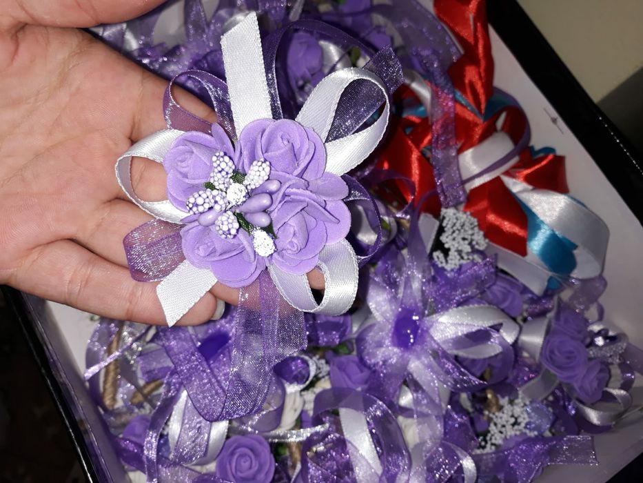 Сватбени бутониерки