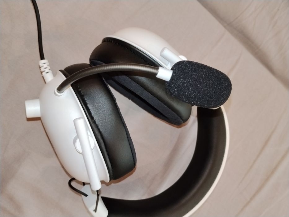 Razer Blackshark V2 X (белые)