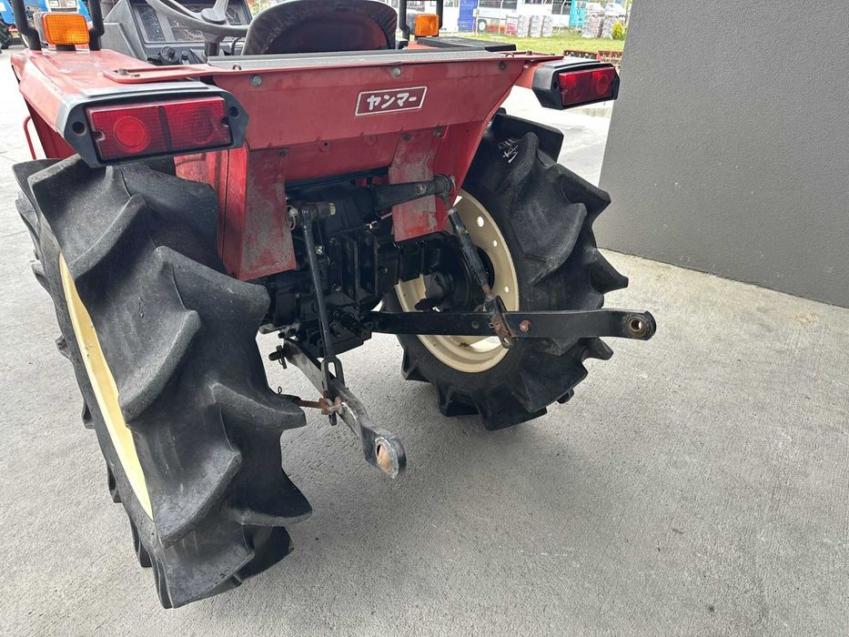 Tractor Japonez Yanmar F20E de 20 CP, 2X4