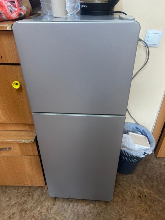 Холодильник Бирюса