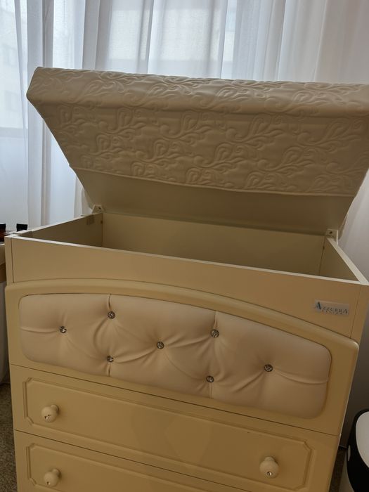 Set  luxury comoda si Patut Anne Bebe Ivory