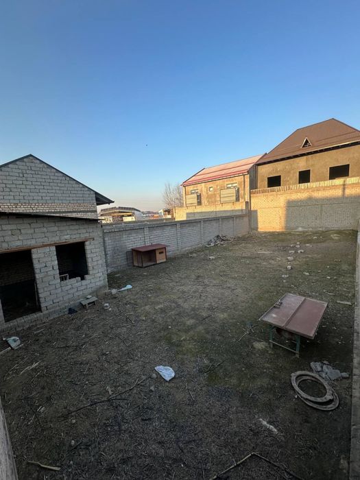 Эшонгузар, Шакарчи махалла бетонкадан 800 метр 3 сотик ер сотилади